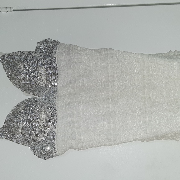 Mini Off-White Sheer Dress with Lace Overlay, Built-In Bustier, Cup Size 34B/C - Picture 4 of 6